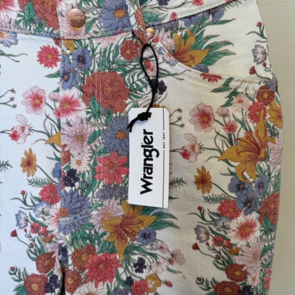 FP Wrangler | NWT Westward High Rise Boot Wallflower Bootcut Slim Flared Jeans - Picture 9 of 15